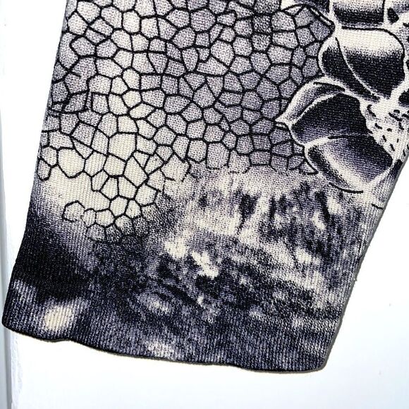 UBU zip front fine knit Monte Carlo print  cardigan size PL - Picture 8 of 10